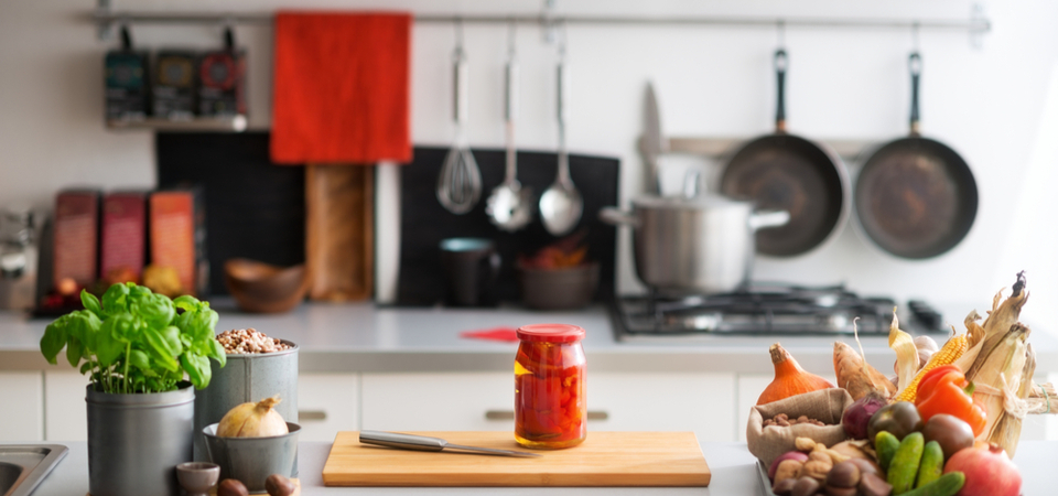 10 Toxins Hiding in Your “Healthy” Kitchen